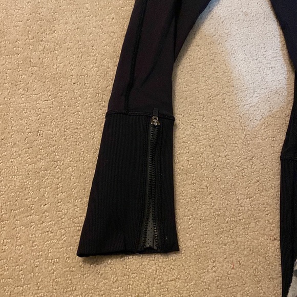Lululemon leggigns 25" with zippers - Picture 4 of 4